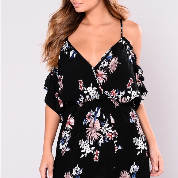 NWT black floral deep v maxi dress - Picture 7 of 7